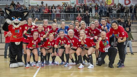 The Wildcats win the game and for the first time in the history of the club they are going to the Final Four in the DHB Cup a jubilation of the team after the victory in the quarter final SV Union Halle Neustadt Wildcats vs. Bayer 04 Leverkusen Handball DHB Cup Season 2018 2019 Copyright xVIADATAx xHolgerxJohnx Halle Saale Sachsen Anhalt Germany