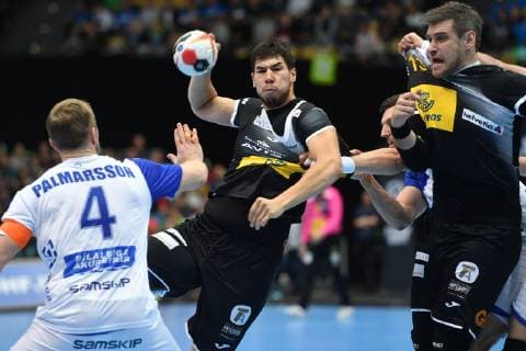 Daniel DOVICHEBAEVA DUJSHEBAEV ESP action duel against Aron PALMARSSON ISL preliminary round group B Spain ESP Iceland ISL on 13 01 2019 in Munich Germany Olympic Hall Handball World Championship 2019 from 10 01 27 01 2019 in Germany and Denmark
