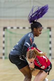Anna Seidel Bayer 04 Leverkusen vs Swantje Heimburg SV Union Halle in quarterfinal SV Union Halle Neustadt Wildcats vs Bayer 04 Leverkusen Handball DHB Cup Season 2018 2019 Copyright xVIADATAx xHolgerxJohnx Halle Saale Sachsen Anhalt Germany