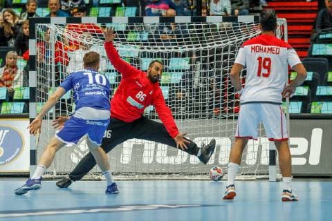 Munich Germany 14 01 2019 IHF Handball WM 2019 Group B Iceland Bahrain Stefan Rafn Sigurmannsson ISL and Ali Khamis BHR in the duel DeFodi048
