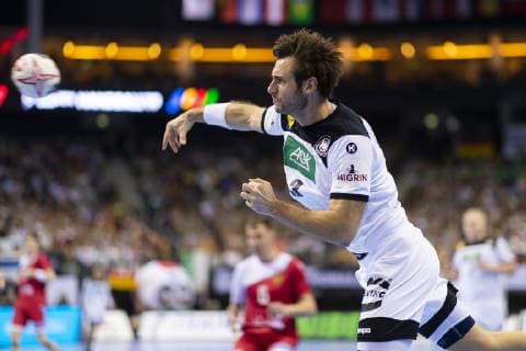 Uwe Gensheimer No 3 Germany vs. Alexander Shkurinskiy No 9 Russia Russia vs Germany Preliminary Round Handball IHF Handball World Championship 14 01 19 Berlin Berlin Germany Mercedes Benz Arena Copyright: xAgentur54Gradx xFelixxKoenigx