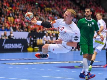 HANDBALL - IHF WC, DEN vs KSA HERNING,DENMARK,14.JAN.19 - HANDBALL - IHF Men s World Championships, international match Länderspiel Denmark vs Saudi Arabia. Image shows Anders Zachariassen (DEN), Mahdi Alsalem (KSA) and Nikolaj Markussen (DEN). GEPAxpictures xOliverxLerch