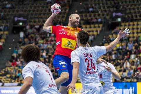 Munich Germany 14 January 2019 World Cup 2019 Men Group B Spain vs Japan Joan Canellas Spain Hiroki Shida Japan Munich Olympic Hall Bayern Germany