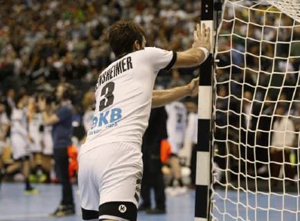 Berlin Germany Indoor Handball WM in Berlin Germany vs France 25 25 at 15 01 2019 in the Mercedes Benz Arena in Berlin Uwe Gensheimer GER 3