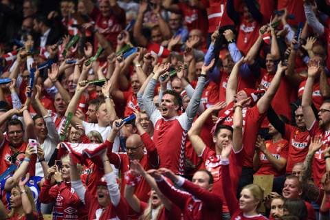 January 15, 2019 - Herning, Denmark - Fans doing the wave during the group C handball match between Austria and Denmark in Jyske Bank Boxen in Herning during the 2019 IHF Handball World Championship WM Weltmeisterschaft in Germany Denmark. Handball 2019: Austria-Denmark - ZUMAm173 20190115_zsp_m173_011 Copyright: xLarsxMoellerx