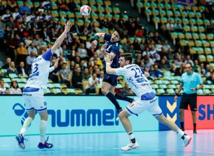 Munich Germany 16 01 2019 IHF Handball WM 2019 Group B Japan Island Yuto Agarie JPN and Olafur Gustafsson ISL in the duel DeFodi048