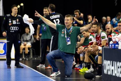 190116 Istvan Csoknyai head coach of Hungary during the IHF World Handball Championship match between Hungary and Egypt on January 16 2019 in Copenhagen Photo Ludvig Thunman BILDBYR u0081N kod LT 35579, detectedSourceLanguage  Copyright: LUDVIGxTHUNMAN BB190116LT015