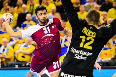 190116 Ahmad Madadi of Qatar and goalkeeper Andreas Palicka of Sweden during the IHF World Handball Championship match between Qatar and Sweden on January 16 2019 in Copenhagen Photo Ludvig Thunman BILDBYR u0081N kod LT 35580,  Copyright: LUDVIGxTHUNMAN BB190116LT072