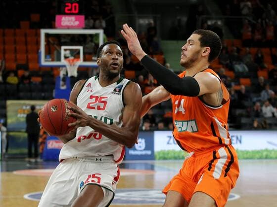 New Ulm Germany 16 01 2019 Eurocup 13 day match ratiopharm ulm vs locomotive Kuban Krasnodar Jajuan Johnson LKK and Gavin Schilling Ulm in duel Harry Langer DeFodi eu DeFodi541