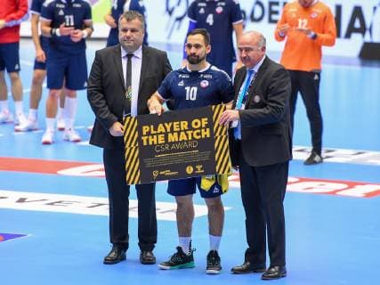 HANDBALL - IHF WC, CHI vs KSA HERNING,DENMARK,17.JAN.19 - HANDBALL - IHF Men s World Championships, international match Länderspiel Chile vs Saudi Arabia. Image shows Emil Feuchtmann (CHI) as player of the match. GEPAxpictures xOliverxLerch