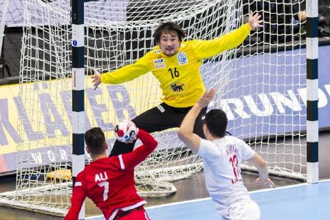 Munich Germany 17 January 2019 World Cup 2019 Men Group B Bahrain vs Japan vs Ali Merza Bahrain Akihito Kai Japan Kohei Narita Japan Munich Olympic Hall Bayern Germany