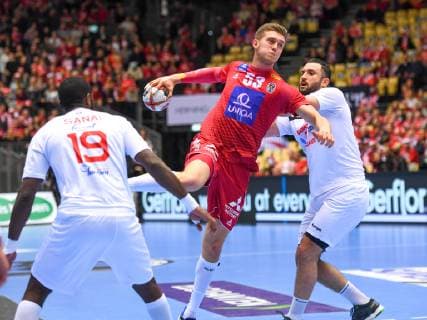 Handball WM, Österreich - Tunesien HANDBALL - IHF WC, AUT vs TUN HERNING,DENMARK,17.JAN.19 - HANDBALL - IHF Men s World Championships, international match Länderspiel Austria vs Tunisia. Image shows Mosbah Sanai (TUN), Nikola Bilyk (AUT) and Mohamed Soussi (TUN). GEPAxpictures xOliverxLerch