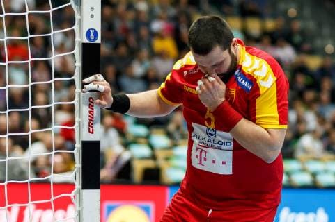 Munich Germany 17 01 2019 IHF Handball WM 2019 Group B Macedonia Iceland Stojanche Stoilov MKD watching DeFodi048