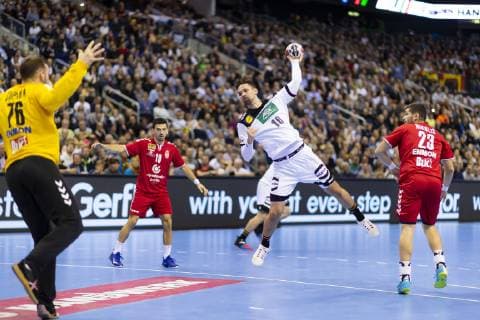 Fabian Wiede Nr 10 Germany vs. Vladimir Cupara Nr 76 Serbia Germany vs Serbia Preliminary round Handball IHF Handball World Championship 17 01 19 Berlin Berlin Germany Mercedes Benz Arena Copyright: xAgentur54Gradx xFelixxKoenigx