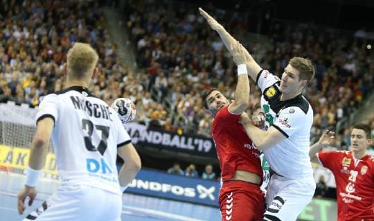Zoran Nikolic Serbia vs. Finn Lemke Germany at the match Germany vs. Serbia Handball World Championship 2019 Mens Handball on 17 01 2019 in the Mercedes Benz Arena in Berlin Handball World Championship 2019 Group A Germany Serbia