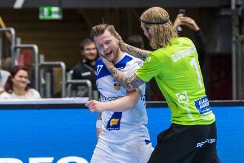 Munich Germany 17 January 2019 World Cup 2019 Men Group B Macedonia vs Iceland Arnor Gunnarsson Iceland Torhueter Bjoergvin Gustavsson Iceland Final Cheers Final Cheers Emotion Joy Munich Olympic Hall Bayern Germany