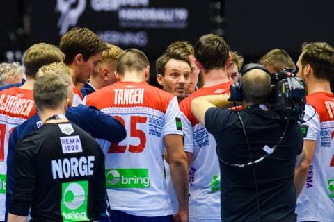 190117 Christian Berge head coach of Norway during a timeout during the IHF World Handball Championship match between Denmark and Norway on January 17 2019 in Herning Photo Jon Olav Nesvold BILDBYR u0081N kod JE 160406,  Copyright: JONxOLAVxNESVOLD BB190117JE125