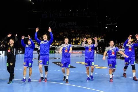 190117 Players of Sweden celebrates after the IHF World Handball Championship match between Sweden and Hungary on January 17 2019 in Copenhagen Photo Ludvig Thunman BILDBYR u0081N kod LT 35581,  Copyright: LUDVIGxTHUNMAN BB190117LT054