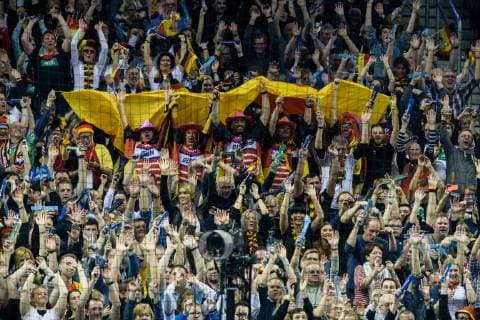 Germany vs. Serbia Handball World Championship 2019 17 01 2019 German fans at La Ola at the match between Germany and Serbia at the Handball World Championship in Berlin on 17 01 2019 Berlin BER Germany Mercedes Benz Arena