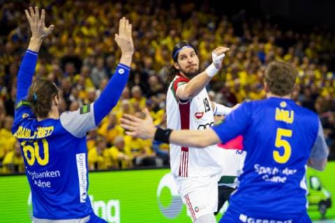 190117 Laszlo Nagy of Hungary and Kim Ekdahl du Rietz and Max Darj of Sweden during the IHF World Handball Championship match between Sweden and Hungary on January 17 2019 in Copenhagen Photo Ludvig Thunman BILDBYR u0081N kod LT 35581,  Copyright: LUDVIGxTHUNMAN BB190117LT072
