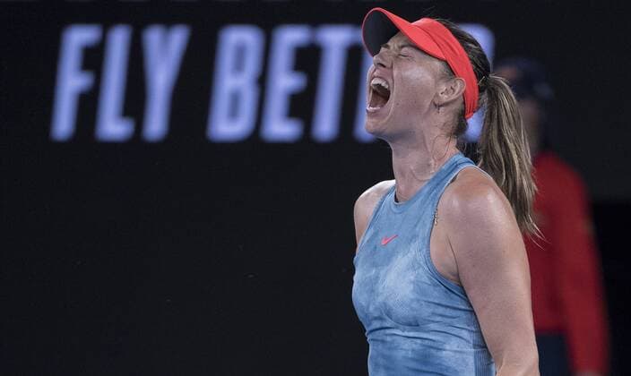 Sport Bilder des Tages (190118) -- MELBOURNE, Jan. 18, 2019 -- Maria Sharapova of Russia celebrates during the women s singles third round match against Caroline Wozniacki of Denmark at the 2019 Australian Open in Melbourne, Australia, Jan. 18, 2019. Maria Sharapova won 2-1. ) (SP)AUSTRALIA-MELBOURNE-TENNIS-2019 AUSTRALIAN OPEN-DAY 5 LuixSiuxWai 