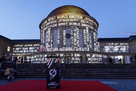 Start of the light installation for the main round of the Handball World Championship in Cologne at the Deutzer Bahnhof Köln 19 01 2019 Foto:xC.xHardtx xFuturexImage