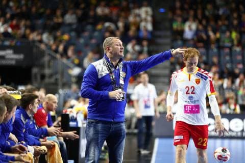 Eduard Koksharov Coach Russia gives instructions Russia vs Macedonia IHF Men Handball World Championship 19 01 2019 Photographer Neis Eibner Russia vs Macedonia IHF Men Handball World Championship 19 01 2019 Cologne Copyright: xEIBNER AlexanderxNeisx EP_ANS