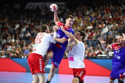 Dimitrii Zhitnikov Russia in a duel with Goran Krstevski Macedonia and Filip Taleski Macedonia Russia vs Macedonia IHF Men Handball World Championship 19 01 2019 Photographer Neis Eibner Russia vs Macedonia IHF Men Handball World Championship 19 01 2019 Cologne Copyright: xEIBNER AlexanderxNeisx EP_ANS