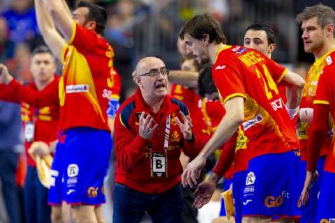 Jordi Ribera Romans and Viran Morros de Argila No 24 Spain France vs Spain Main Round Handball IHF Handball World Championship 19 01 19 Cologne North Rhine-Westphalia Germany Lanxess Arena Copyright: xAgentur54Gradx xFelixxKoenigx