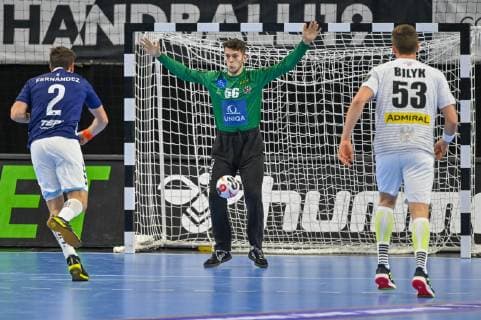 HANDBALL - IHF WC, AUT vs ARG COPENHAGEN,DENMARK,19.JAN.19 - HANDBALL - IHF Men s World Championships, international match Länderspiel Austria vs Argentina. Image shows Federics Gaston Fernandez (ARG), Kristian Pilipovic and Nikola Bilyk (AUT). GEPAxpictures xOliverxLerch