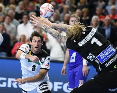 Handball World Championship 2019 Main round in Cologne Germany Iceland 19 01 2019 Goal throw Uwe Gensheimer Deut against Tw Gustavsson ISL HM