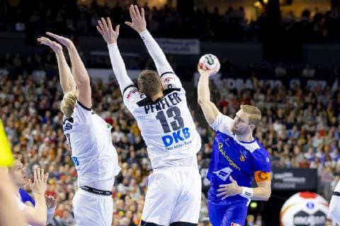 Aron Palmarsson No 4 Iceland vs. Patrick Wiencek No 7 Germany and Hendrik Pekeler No 13 Germany Germany vs Iceland Main Round Handball IHF Handball World Championship 19 01 19 Cologne North Rhine-Westphalia Germany Lanxess Arena Copyright: xAgentur54Gradx xFelixxKoenigx