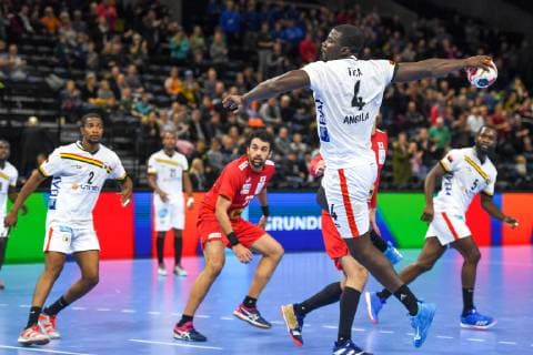 HANDBALL - IHF WC, JPN vs ANG COPENHAGEN,DENMARK,20.JAN.19 - HANDBALL - IHF Men s World Championships, international match Länderspiel Japan vs Angola. Image shows Agnelo Quitongo, Adelino Pestana (ANG), Hiroyasu Tamakawa (JPN), Gabriel Teca and Rome Hebo (ANG). GEPAxpictures xOliverxLerch