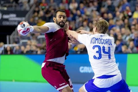 Frankis Marzo No 10 Qatar vs. Vitaly Komogorov No 34 Russia Russia vs. Qatar Presidents Cup Final Handball IHF Handball World Championship 20 01 19 Cologne North Rhine-Westphalia Germany Lanxess Arena Copyright: xAgentur54Gradx xFelixxKoenigx