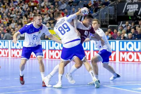 Youssef Ali No 41 Qatar vs Dmitrii Zhitnikov No 89 Russia vs Qatar Presidents Cup Final Handball IHF Handball World Championship 20 01 19 Cologne North Rhine-Westphalia Germany Lanxess Arena Copyright: xAgentur54Gradx xFelixxKoenigx