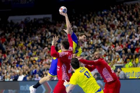 Haniel Langaro No 37 Brazil vs Alen Blazevic No 21 Croatia and Zeljko Musa No 28 Croatia Brazil vs Croatia Main Round Handball IHF Handball World Championship 20 01 19 Cologne North Rhine-Westphalia Germany Lanxess Arena Copyright: xAgentur54Gradx xFelixxKoenigx