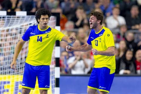 Thiagus Petrus Santos No 14 Brazil and Haniel Langaro No 37 Brazil cheer Brazil vs. Croatia Main Round Handball IHF Handball World Championship 20 01 19 Cologne North Rhine-Westphalia Germany Lanxess Arena Copyright: xAgentur54Gradx xFelixxKoenigx