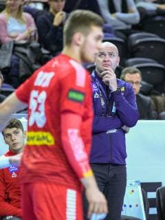 HANDBALL - IHF WC, AUT vs BRN COPENHAGEN,DENMARK,20.JAN.19 - HANDBALL - IHF Men s World Championships, international match Länderspiel Austria vs Bahrain. Image shows Kristian Pilipovic, Nikola Bilyk and head coach Patrekur Johannesson (AUT). GEPAxpictures xOliverxLerch