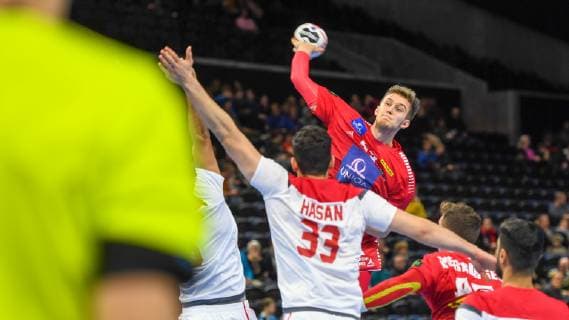 HANDBALL - IHF WC, AUT vs BRN COPENHAGEN,DENMARK,20.JAN.19 - HANDBALL - IHF Men s World Championships, international match Länderspiel Austria vs Bahrain. Image shows Hasan Madan (BHR), Nikola Bilyk, Lukas Herburger (AUT) and Mohamed Habib (BHR). GEPAxpictures xOliverxLerch
