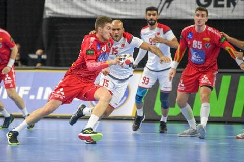 HANDBALL - IHF WC, AUT vs BRN COPENHAGEN,DENMARK,20.JAN.19 - HANDBALL - IHF Men s World Championships, international match Länderspiel Austria vs Bahrain. Image shows Nikola Bilyk (AUT), Mohamed Abdulredha, Mohamed Habib (BHR) and Lukas Herburger (AUT) GEPAxpictures xOliverxLerch