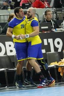 GER IHF WM 2019 Brazil BRA vs Croatia CRO 20 01 2019 Lanxess Arena Cologne GER IHF WM 2019 Brazil BRA vs Croatia CRO in picture picture shows the Brazilians are happy about the extraordinary victory Vinicius Teixeira BRA 25 Gustavo Rodrigues BRA 95 nordphotox xMeuter nph00351