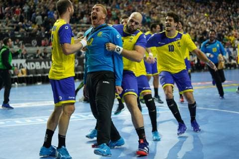 GER IHF WM 2019 Brazil BRA vs Croatia CRO 20 01 2019 Lanxess Arena Cologne GER IHF WM 2019 Brazil BRA vs Croatia CRO in picture picture shows the Brazilians are happy about the extraordinary victory Gustavo Rodrigues BRA 95 Jose Toledo BRA 10 Felipe Borges BRA 18 Leonardo Tercariol goalkeeper BRA 62 nordphotox xMeuter nph00351