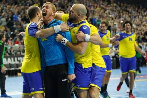 GER IHF WM 2019 Brazil BRA vs Croatia CRO 20 01 2019 Lanxess Arena Cologne GER IHF WM 2019 Brazil BRA vs Croatia CRO in picture picture shows the Brazilians are happy about the extraordinary victory Gustavo Rodrigues BRA 95 Jose Toledo BRA 10 Felipe Borges BRA 18 Leonardo Tercariol goalkeeper BRA 62 nordphotox xMeuter nph00351