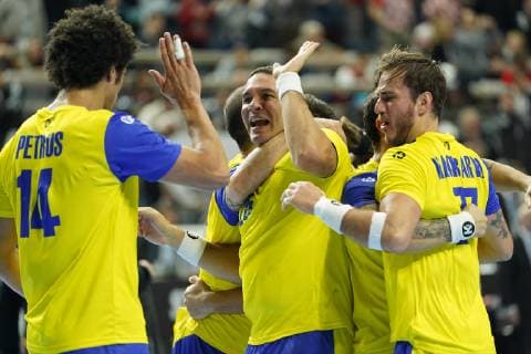 GER IHF WM 2019 Brazil BRA vs Croatia CRO 20 01 2019 Lanxess Arena Cologne GER IHF WM 2019 Brazil BRA vs Croatia CRO in picture picture shows the Brazilians are happy about the extraordinary victory Thiagus Petrus BRA 14 Rudolph Hackbarth BRA 77 Vinicius Teixeira BRA 25 nordphotox xMeuter nph00351