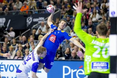 Kentin Mahe No 14 France vs Omar Igni Magnusson No 14 Iceland and Agust Eli Bjorgvinsson No 20 Iceland vs France Main Round Handball IHF Handball World Championship 20 01 19 Cologne North Rhine-Westphalia Germany Lanxess Arena Copyright: xAgentur54Gradx xFelixxKoenigx