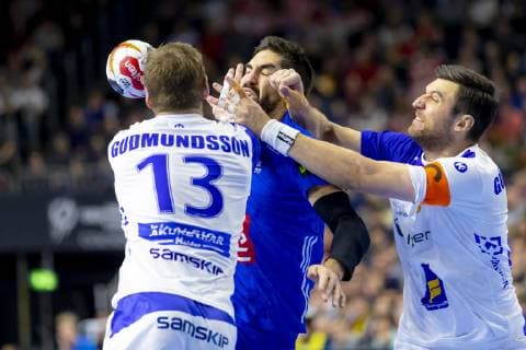 Nikola Karabatic No 13 France vs Olafur Andres Gudmundsson No 13 Iceland and Olafur Gustafsson No 23 Iceland vs France Main Round Handball IHF Handball World Championship 20 01 19 Cologne North Rhine-Westphalia Germany Lanxess Arena Copyright: xAgentur54Gradx xFelixxKoenigx