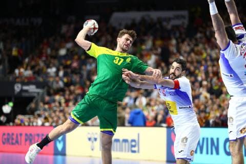 Haniel Langaro Brazil in duel with Raul Rodriguez Entrerrios Spain Spain vs Brazil IHF Men Handball World Championship 21 01 2019 Photographer Neis Eibner Spain vs Brazil IHF Men Handball World Championship 21 01 2019 Cologne Copyright: xEIBNER Alexander_Neisx EP_ANS