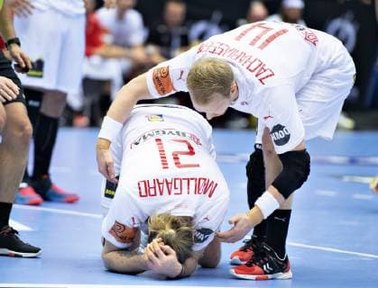 Henrik Moellgaard of Denmark have received a blow to the head during the men s IHF Handball World Championship Main Round Group 2 match between Egypt and Denmark in Herning Denmark Monday Jan 21 2019 Herning Jylland Denmark,  Copyright: HenningxBagger HenningxBaggerx COP105 spdk20190121-211718-L