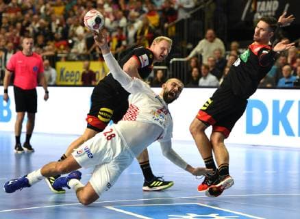 Handball World Championship 2019 Main round in Cologne Croatia Germany 21 01 2019 Zeljko MUSA CRO wins against Patrick Wiencek li and Fabian Wiede both Deut HM