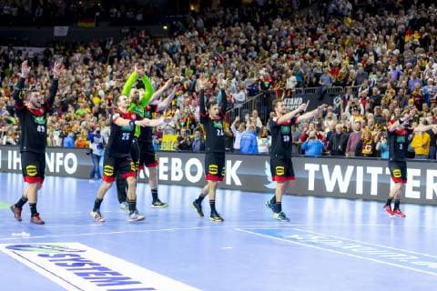 Germanys players are delighted to reach the semi-finals Croatia vs. Germany Main Round Handball IHF Handball World Championship 21 01 19 Cologne North Rhine-Westphalia Germany Lanxess Arena Copyright: xAgentur54Gradx xFelixxKoenigx